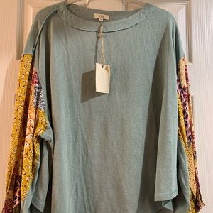 Easel long sleeve